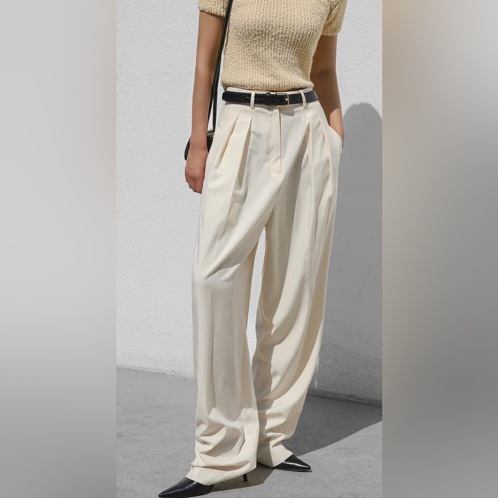 NEW The Frankie shop pamela trousers in cornsilk Medium
